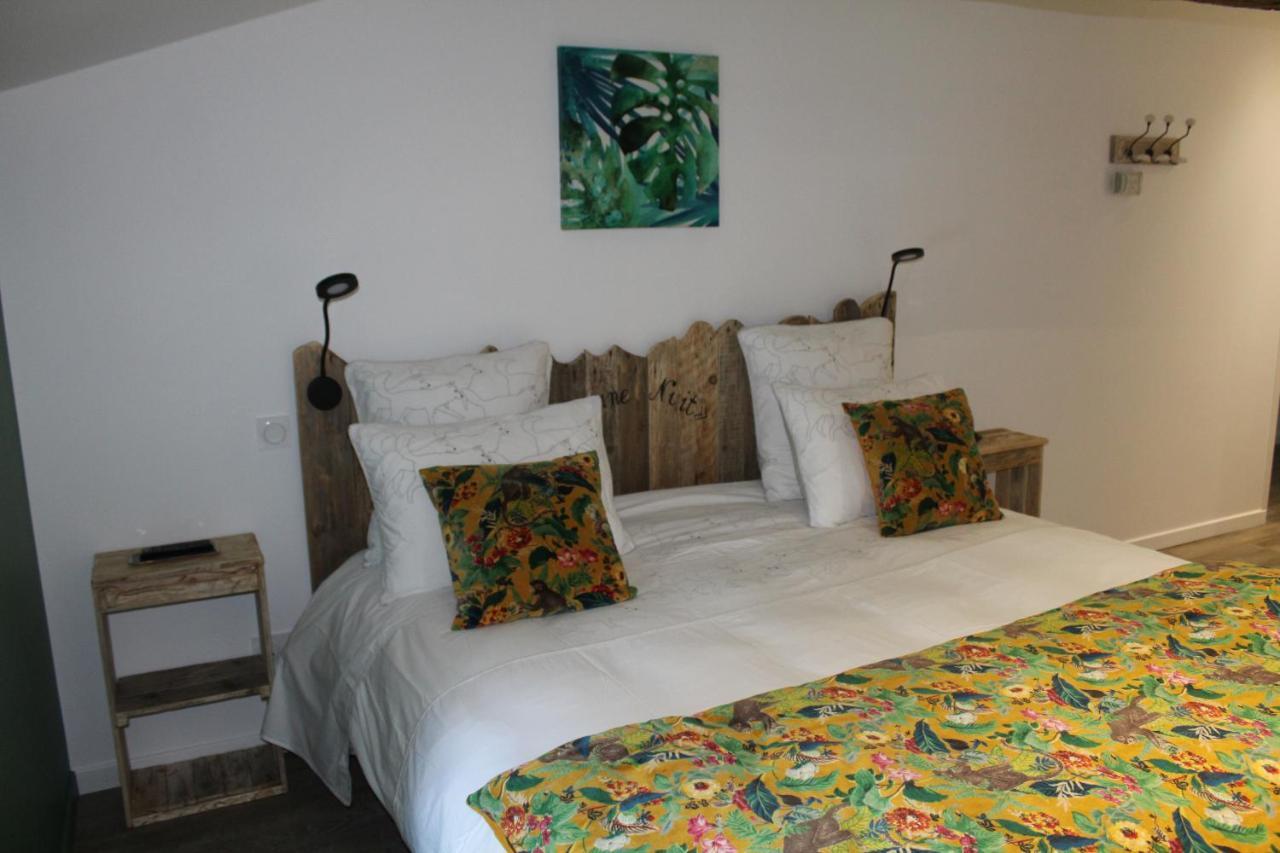 Chambres D'Hotes Logis Charrier Le Petit Bignon Les Epesses Exterior photo